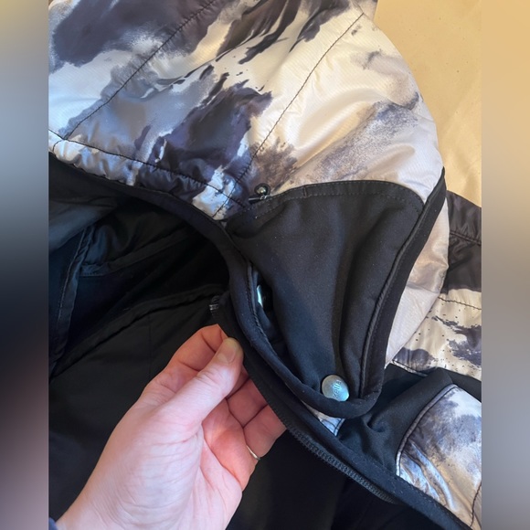 XL women’s Zella Athletic Jacket - Picture 4 of 5